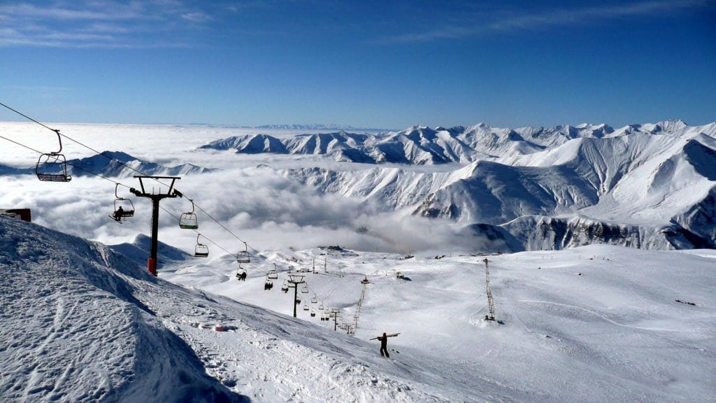 Зимняя Грузия: отдых в Гудаури – живописном горнолыжном курорте